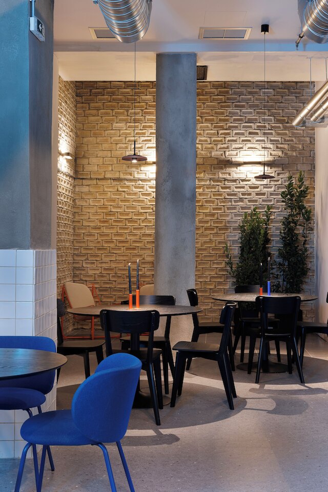 レトロバース ホステル