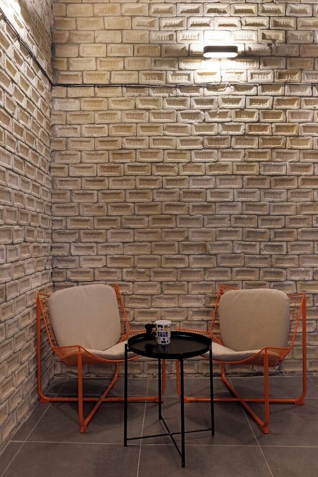 レトロバース ホステル