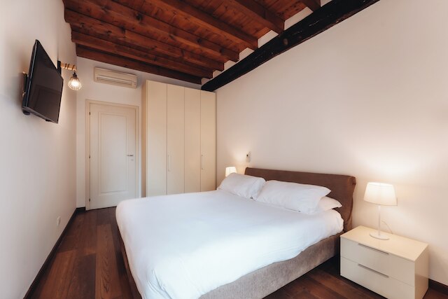 チャーミング アパートメンツ ブレラ