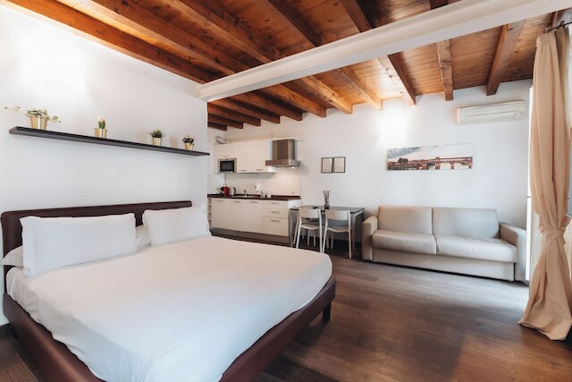 チャーミング アパートメンツ ブレラ