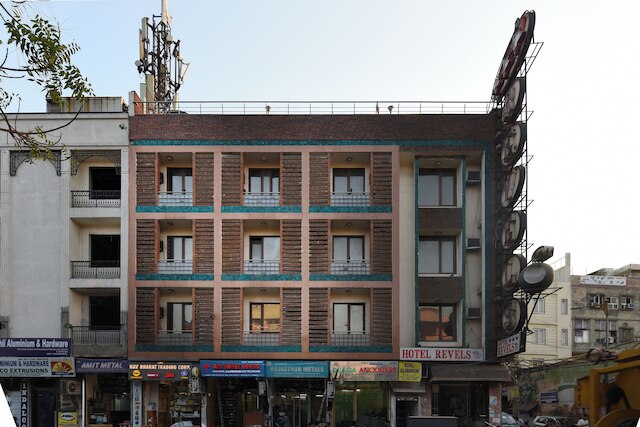 ホテル レヴェルズ バイ A1ルームズ