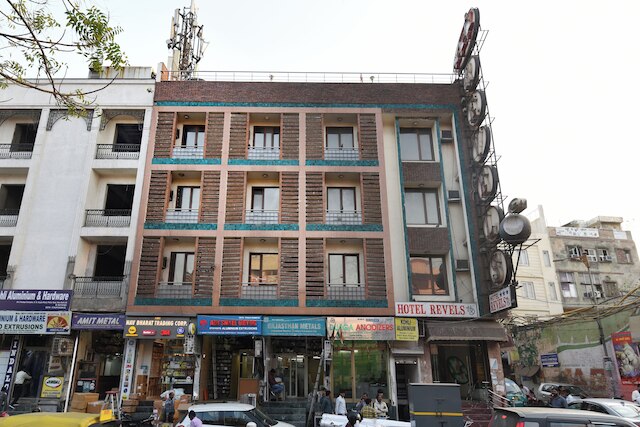 ホテル レヴェルズ バイ A1ルームズ