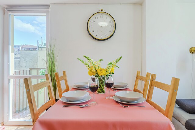 ルミナ アパート オン アレイェ ソリダルノシ