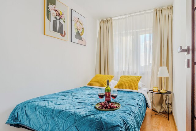 ルミナ アパート オン アレイェ ソリダルノシ