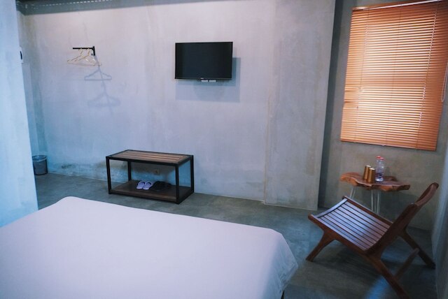 ケトゥク ピントゥ バイ トゥルゥ ケネ