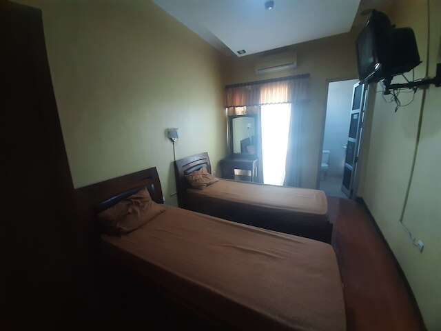 シンパン リマ アパーテル