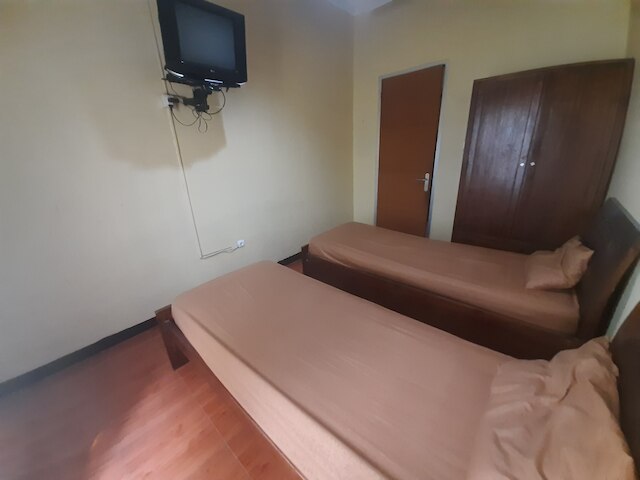 シンパン リマ アパーテル