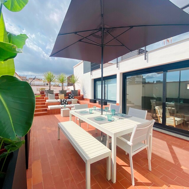 モダン ペントハウス ウィズ ビューズ ニア パセオ デ グラシア バイ マイレンタルホスト