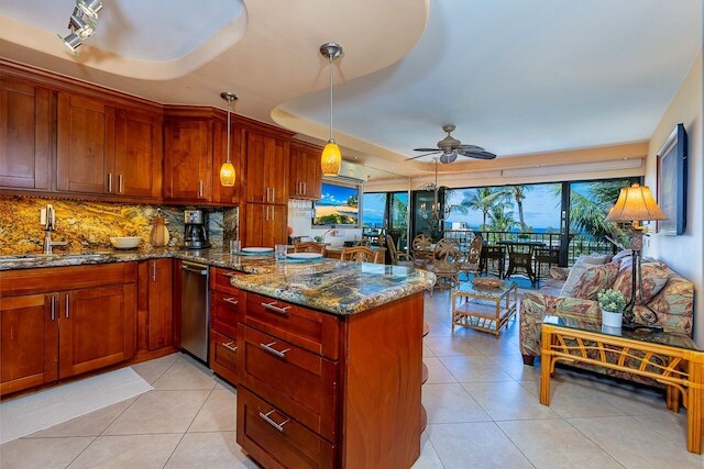 キヘイ アカヒ D-510 1 ベッドルーム コンドミニアム