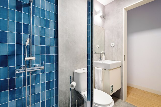 スターバックス - トレンディ スペース イン ポルト - ネクスト トゥ リベイラ