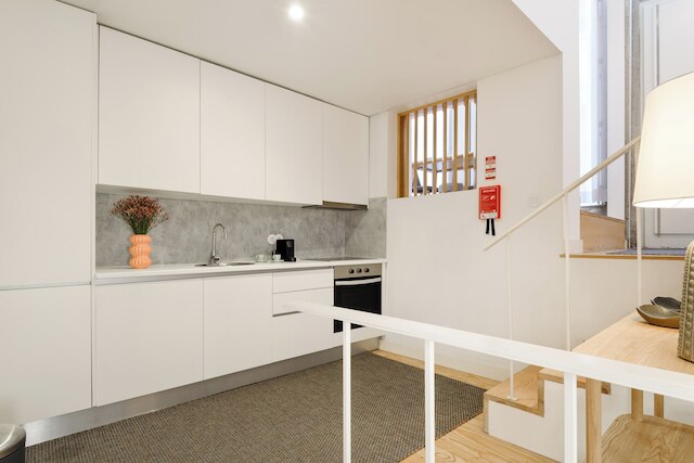 スターバックス - トレンディ スペース イン ポルト - ネクスト トゥ リベイラ