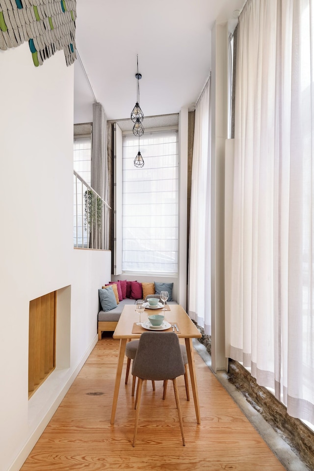 スターバックス - トレンディ スペース イン ポルト - ネクスト トゥ リベイラ