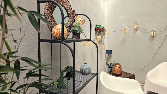 FRS002 フローレスオールドタウン: エレガント スタジオ ウィズ パティオ