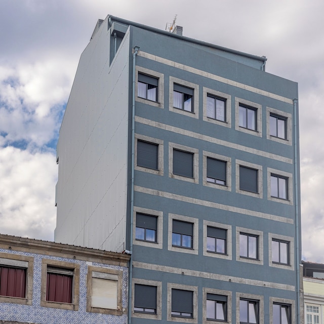 Dima01 · エレガントスタジオ プラサドスポヴェイロスの隣