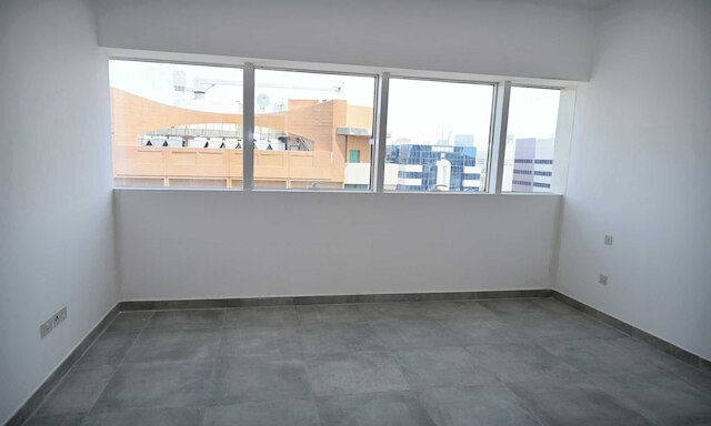 スペーシャス アパートメント イン パレットタワー イン ツーリストクラブエリア