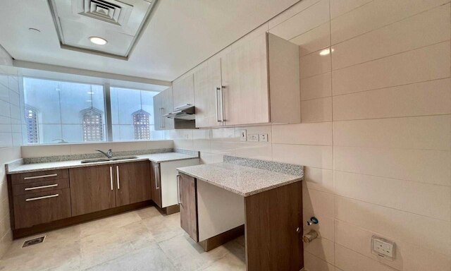 シティビュー アパートメント イン パレットタワー イン ツーリストクラブエリア