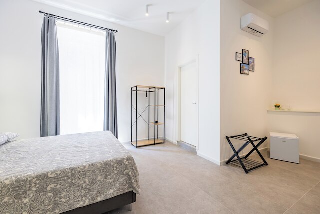 ネフェル アパートメンツ