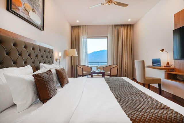 ザ サナワール ハイツ カサウリ