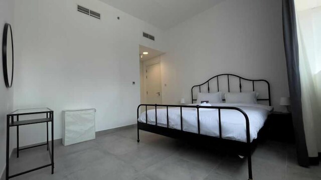 スペーシャス ファニッシュド アパートメンツ イン パレット タワー イン ツーリスト クラブ エリア