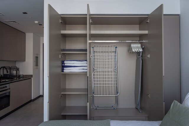 ウェーブズ - コンフォート アンド スタイル イン ア 21st-フロア スタジオ ウィズ ビュー