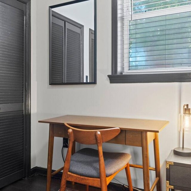 チャーミング DC ロウハウス コンド - アイデアル ロングターム ステイ