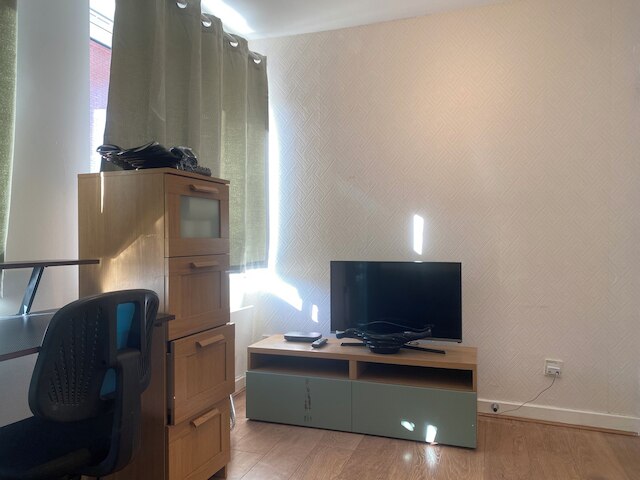 ラグジュリアス エンタイア ホーム、レスター スクエア、コベント ガーデン、トッテナム コート ロード