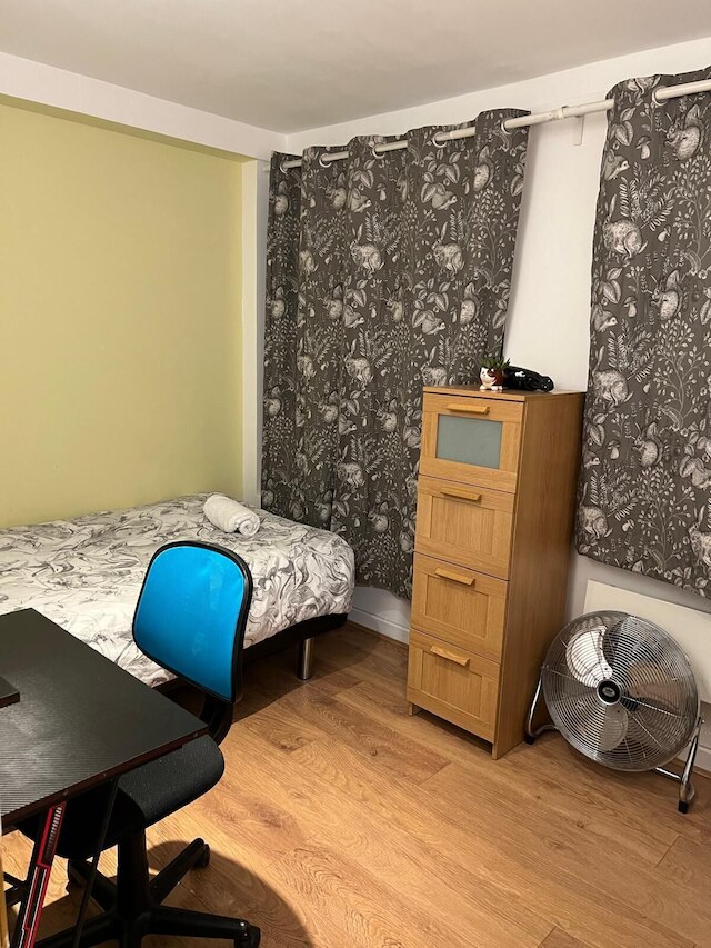 ラグジュリアス エンタイア ホーム、レスター スクエア、コベント ガーデン、トッテナム コート ロード