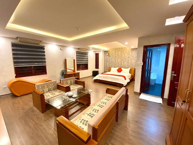 クイーンズ ホテル