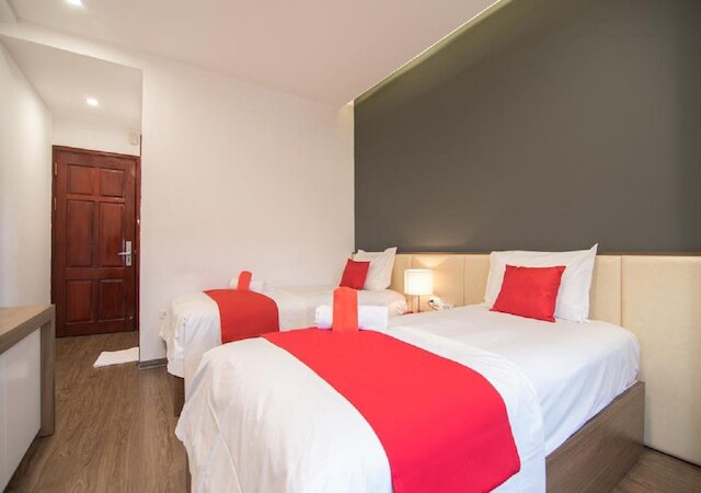 クイーンズ ホテル