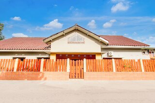 オテル O ホームステイ プトラ シャリア