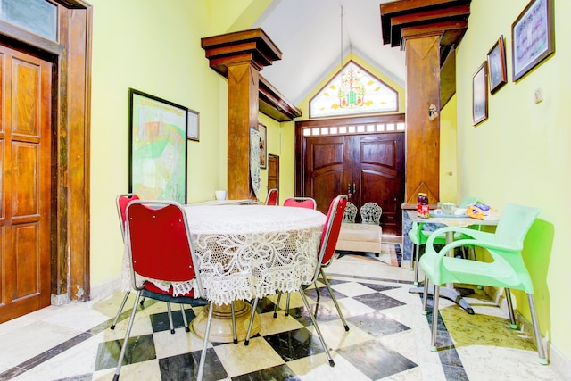 オテル O ホームステイ ンダレム カデマンガン