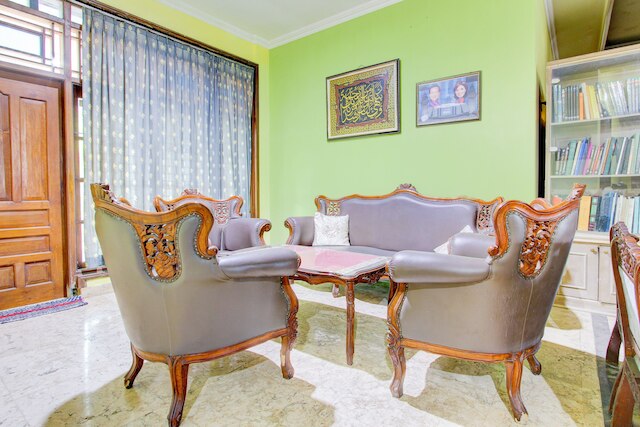 オテル O ホームステイ ンダレム カデマンガン