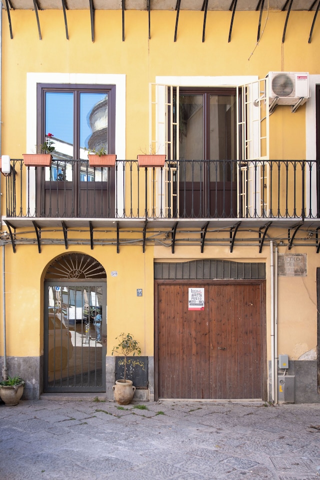 カーサ メリ ディエトロ ピアッツァ サン ドメニコ