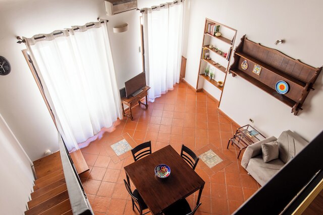 カーサ メリ ディエトロ ピアッツァ サン ドメニコ