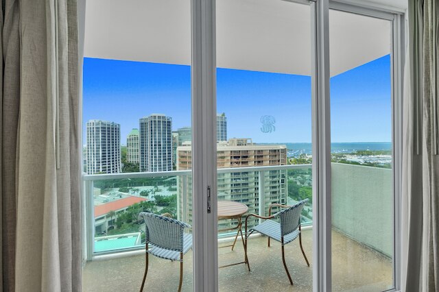 グラマラス ベイ ビュー スタジオ イン ザ グローブ