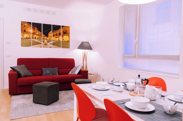 アパルタメント ディ デザイン アレ ドゥエ トッリ