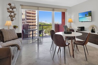 モダン ベイ ビュー ウィズ フリー パーキング