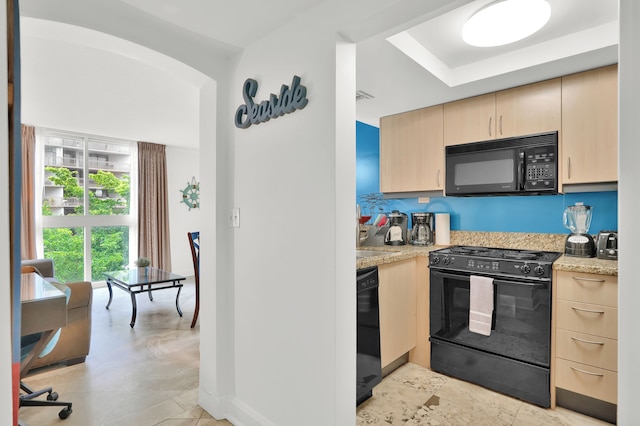 リラクシング コンド ウィズ フリー パーキング