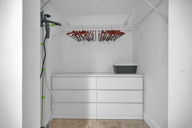 ゼウスサンクチュアリインブリッケルマイアミ