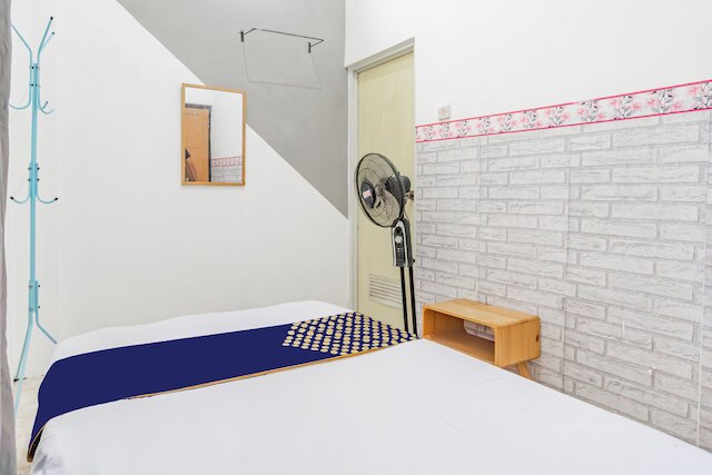 OYO ライフ 94040 アグン ホーム ステイ