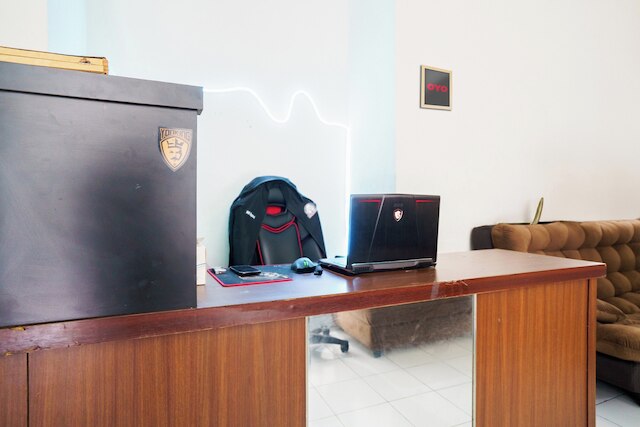 OYO 94052 アパートメント ゲートウェイ チカダス バイ グリング プロパティ