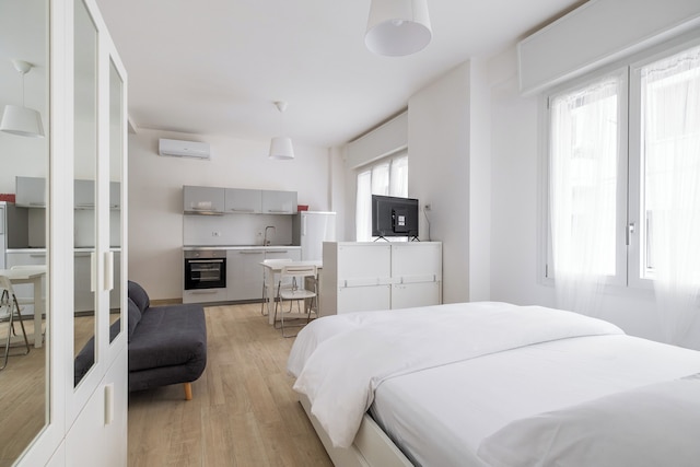 ア ポキ パッシ ダル メルカート デッレ エルベ