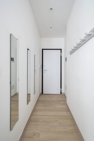 ア ポキ パッシ ダル メルカート デッレ エルベ