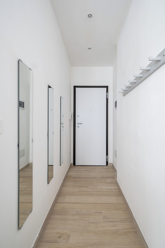 ア ポキ パッシ ダル メルカート デッレ エルベ