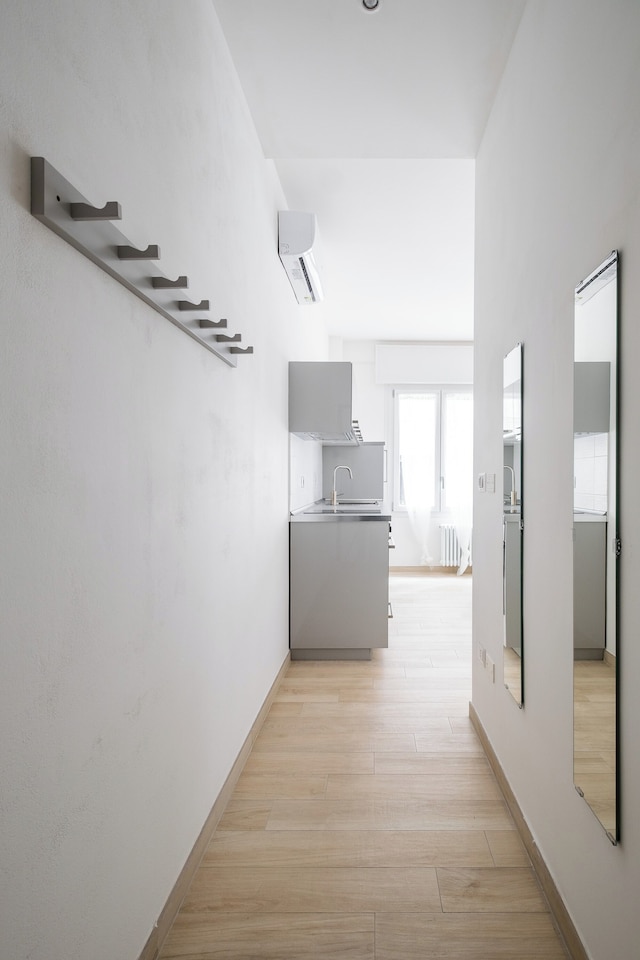 ア ポキ パッシ ダル メルカート デッレ エルベ