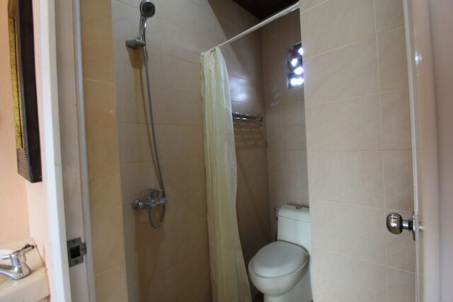 キャピタル O 94011 ビンハリ ゲストハウス