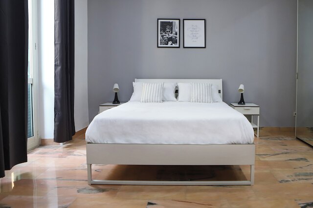 モダンアパートメント アット ピアッツァ デル ジェズ