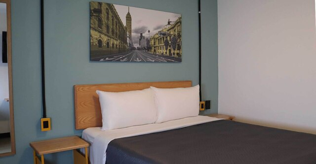 ホテル エスカラ コロニア ローマ