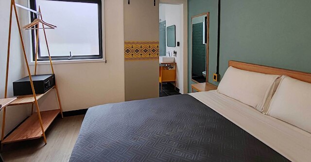 ホテル エスカラ コロニア ローマ