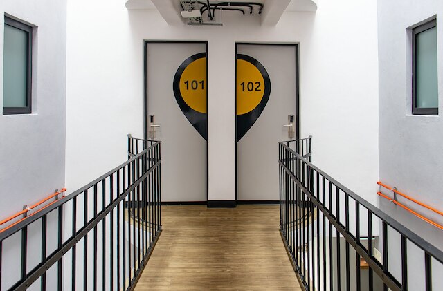 ホテル エスカラ コロニア ローマ